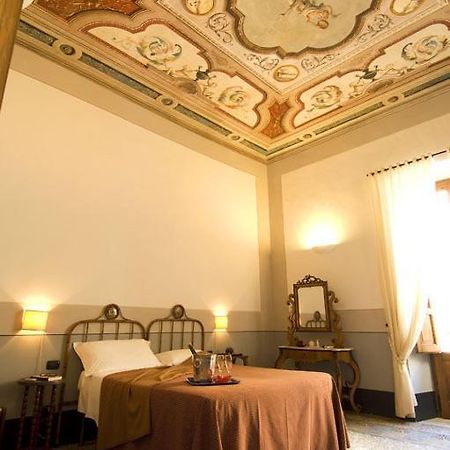 Hotel Palazzo D'Erchia 콘베르사노 외부 사진
