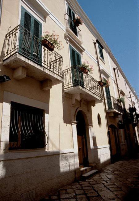 Hotel Palazzo D'Erchia 콘베르사노 외부 사진